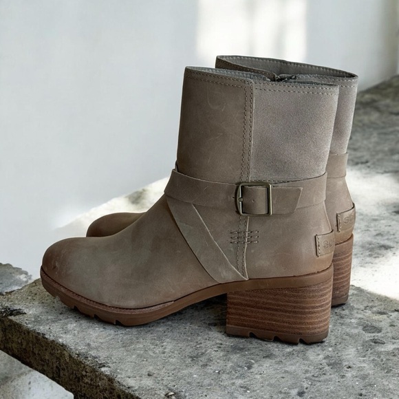 Sorel Women's Cate Buckle Camel Brown Suede Ankle Boots w Block Heel. Size 8! - Picture 4 of 10